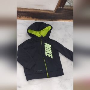 Nike jacket for boys size 12M